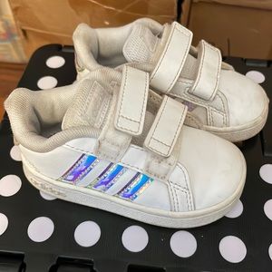 Adidas walking baby/toddler shoes size 5k